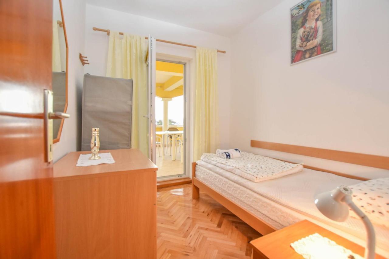Apartments Dandelion Biograd Na Moru Exterior photo